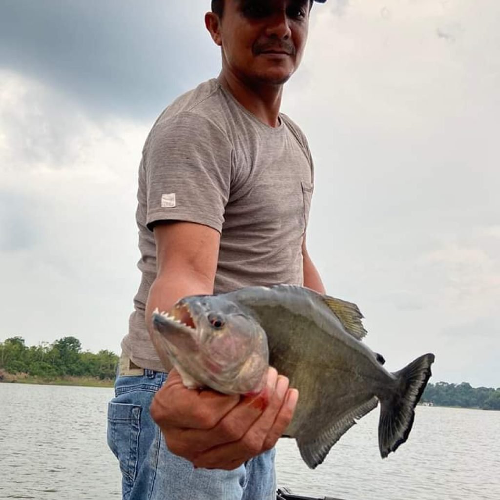 Moisés guiding an Amazon rainforest adventure